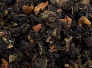 Une création à la fois gourmande, fruitée et délicatement boisée.