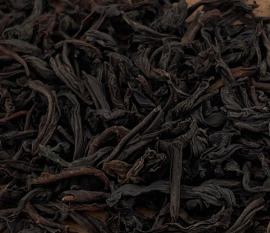 Thé noir très aromatique au gout affirmé.