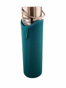 Bouteille isotherme en verre avec filtre en inox intégré, avec sa housse néoprène pour le maintenir à température d'une contenance environ 35cl